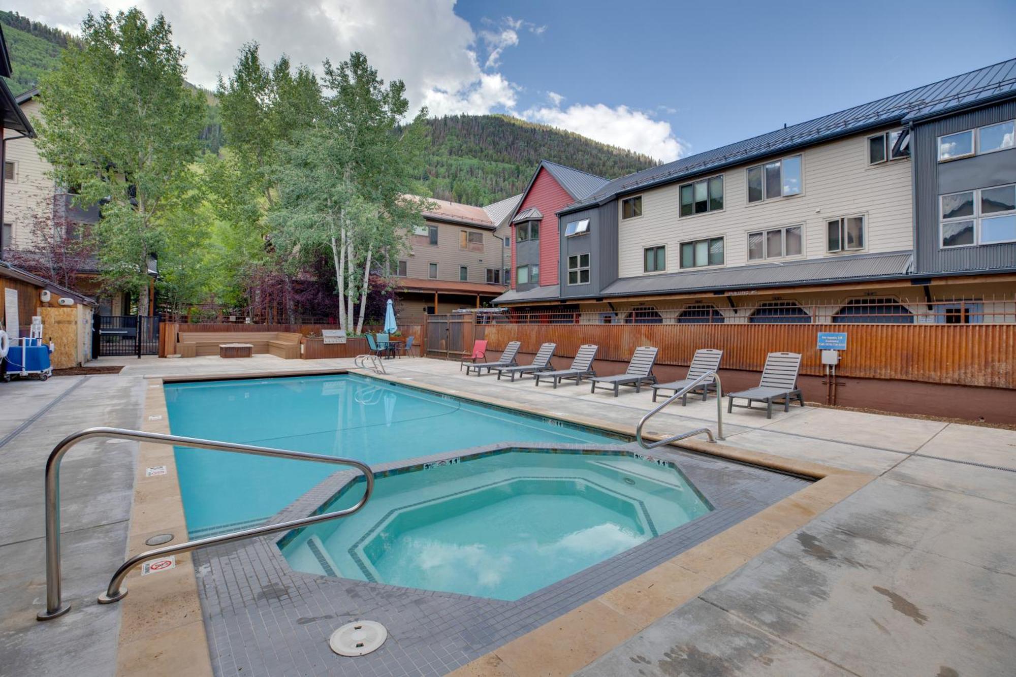 Bright Downtown Telluride Condo - Steps To Lift! Exterior photo
